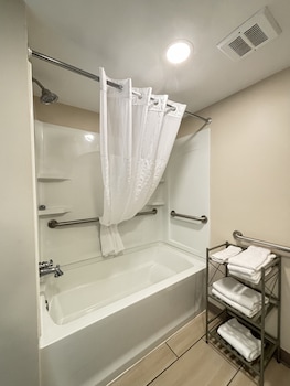 1 King Bed Mobility Accessible Room Bathtub/Shower w/ Grab Bars, Non Smoking