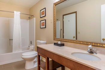 Suite, 2 Queen Beds, Non Smoking