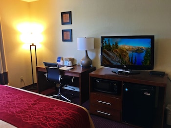 Standard Room, 1 King Bed, Non Smoking