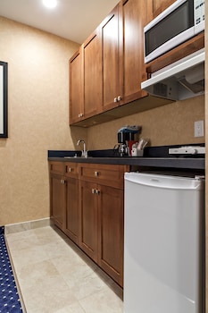 Standard Room, 1 Queen Bed, Accessible, Refrigerator & Microwave