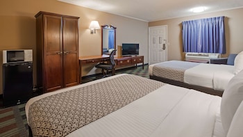 Standard Room, 2 Queen Beds, Smoking, Refrigerator & Microwave