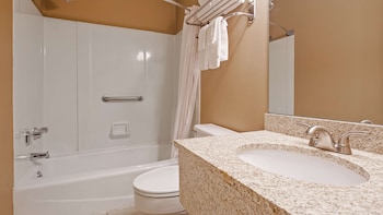 Standard Room, 1 Queen Bed, Smoking, Refrigerator & Microwave
