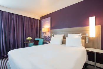 Superior Room, 1 King Bed