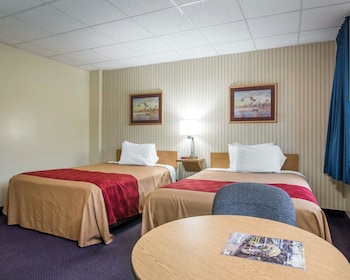 Standard Room, 2 Queen Beds, Non Smoking