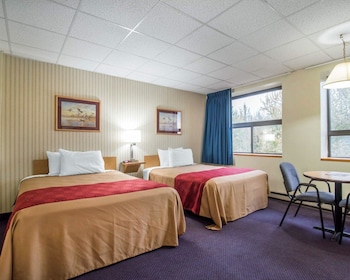Standard Room, 2 Queen Beds, Non Smoking