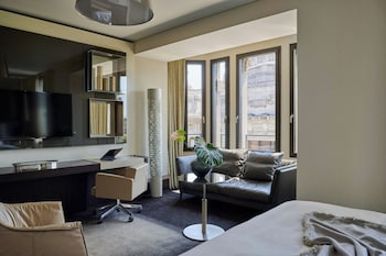 Room, 1 King Bed (View)