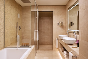 Signature Suite, 1 King Bed