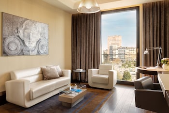 Suite, 1 King Bed