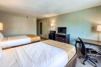 Standard Room, 2 Double Beds, Non Smoking, Refrigerator & Microwave