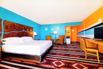Room, 1 King Bed (Artist)