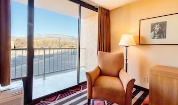 Room, 2 Double Beds, Mountain View