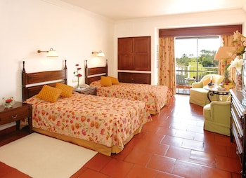 Classic Double or Twin Room, Garden View