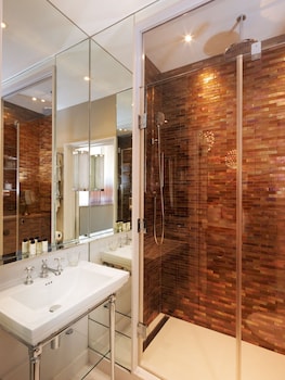 Suite (Mayfair)