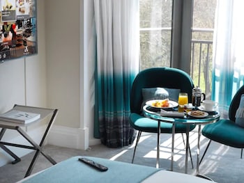 Room, Park View