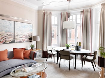 Room (Townhouse Residences)