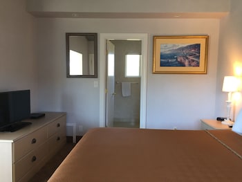 Studio Suite, 1 King Bed, Non Smoking
