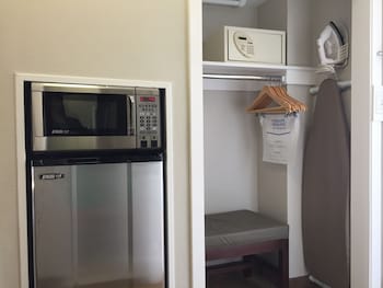 Room, 2 Queen Beds, Non Smoking