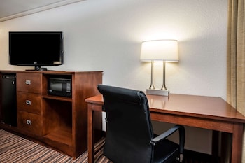 Room, 1 King Bed, Accessible, Non Smoking (Mobility Accessible)