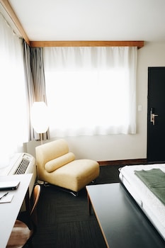 Design Suite, 1 Bedroom, Bathtub