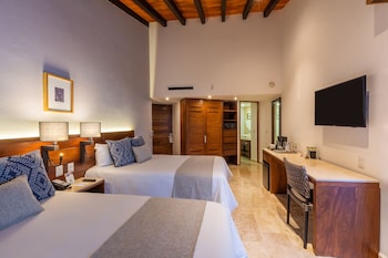 Deluxe Ocean View Two Double Beds