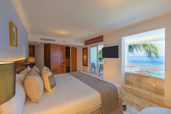 Honeymoon Suite