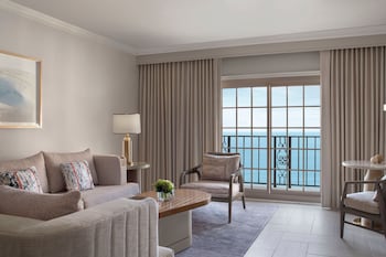 Suite, 1 Bedroom, Ocean View (Mobility/Hearing Accesible, Roll-in Shower)
