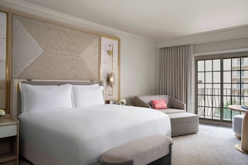Room, 1 King Bed, Coastal View