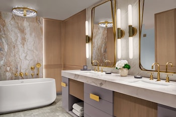 Presidential Suite, 1 Bedroom, Ocean Front, Club Access