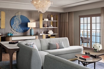 Presidential Suite, 1 Bedroom, Ocean Front, Club Access