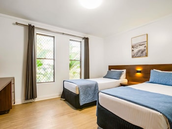 Family Room, Multiple Beds