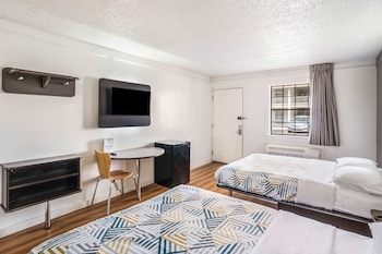 Standard Room, 2 Double Beds, Non Smoking
