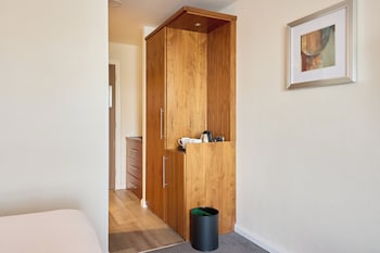 Standard Room, 2 Double Beds (Minifridge)