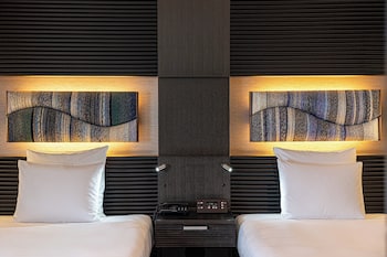 Junior Suite, 2 Twin Beds, Club Lounge Access