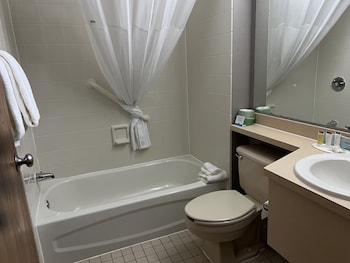 Room, 2 Queen Beds, Non Smoking