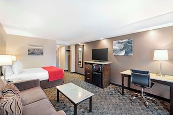 Suite, Multiple Beds, Non Smoking, Balcony (with Sofabed)