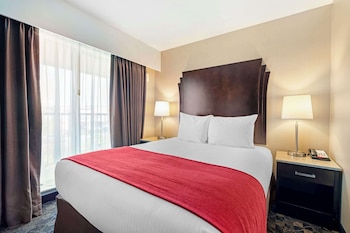 Suite, Multiple Beds, Non Smoking, Balcony (with Sofabed)