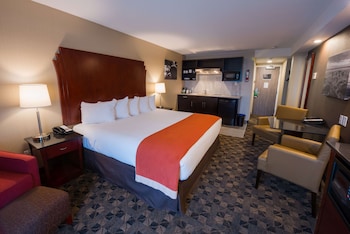 Standard Room, 1 King Bed, Non Smoking, Balcony