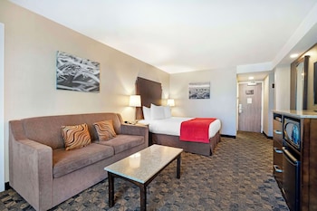 Suite, Multiple Beds, Non Smoking, Balcony (with Sofabed)