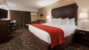 Standard Room, 1 King Bed with Sofa bed, Non Smoking, Balcony (with Sofabed)