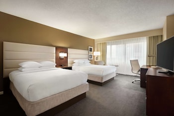 Room, 2 Queen Beds, Accessible, Bathtub