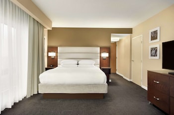 Room, 1 King Bed, Corner