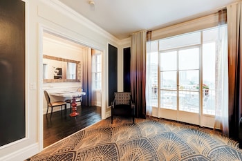 Suite, 1 Bedroom (Balcony)