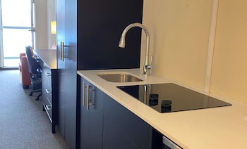 Comfort Room, 2 Queen Beds, Kitchenette