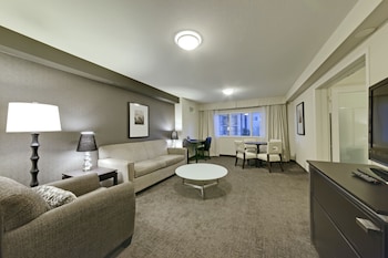Premium Suite, 1 King Bed (Coast Premium King Suite with Patio)