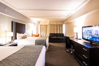Coast Two Queens with Sofa Bed