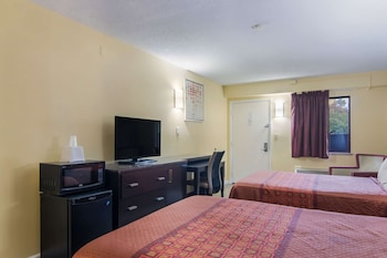 Room, 2 Double Beds, Smoking