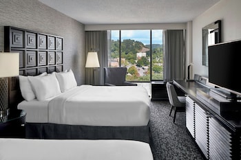 Room, 2 Queen Beds (Room, 2 Queen Beds, Corner)
