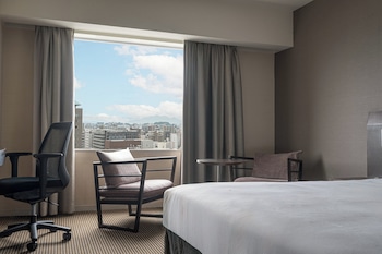 Premium Room, 1 King Bed, City View