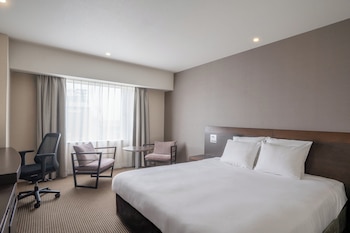 Premium Room, 1 King Bed, City View