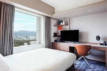 Standard Room, 1 Double Bed, Accessible, Club Lounge Access